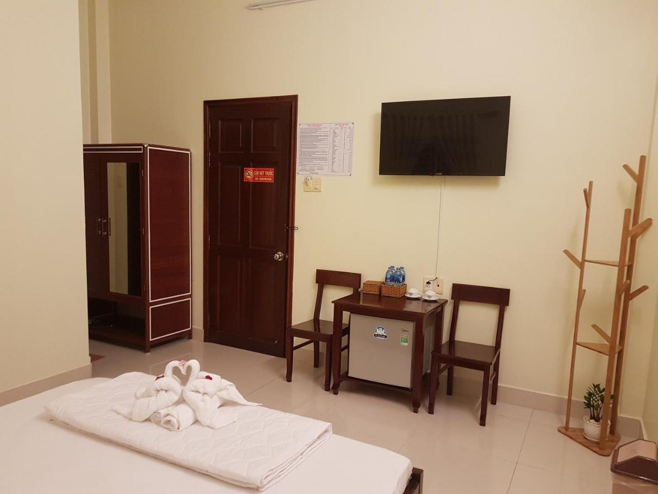 Hostel Dang Loi ホステルダンロイ Chau Doc Exteriér fotografie
