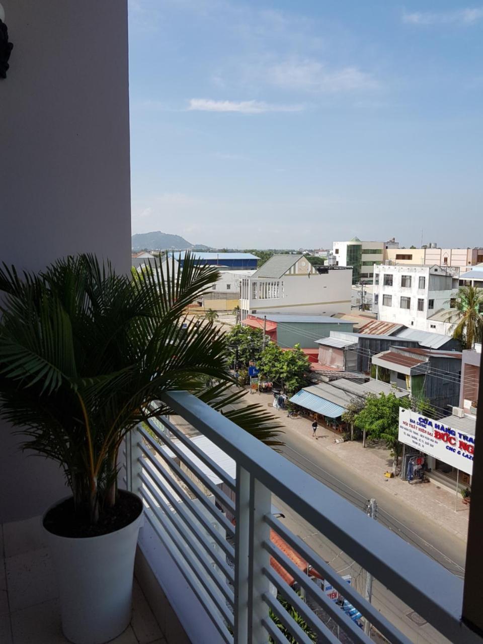 Hostel Dang Loi ホステルダンロイ Chau Doc Exteriér fotografie