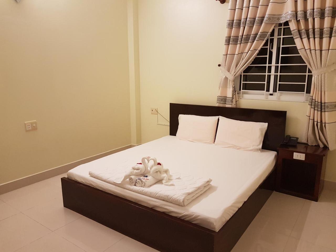 Hostel Dang Loi ホステルダンロイ Chau Doc Exteriér fotografie