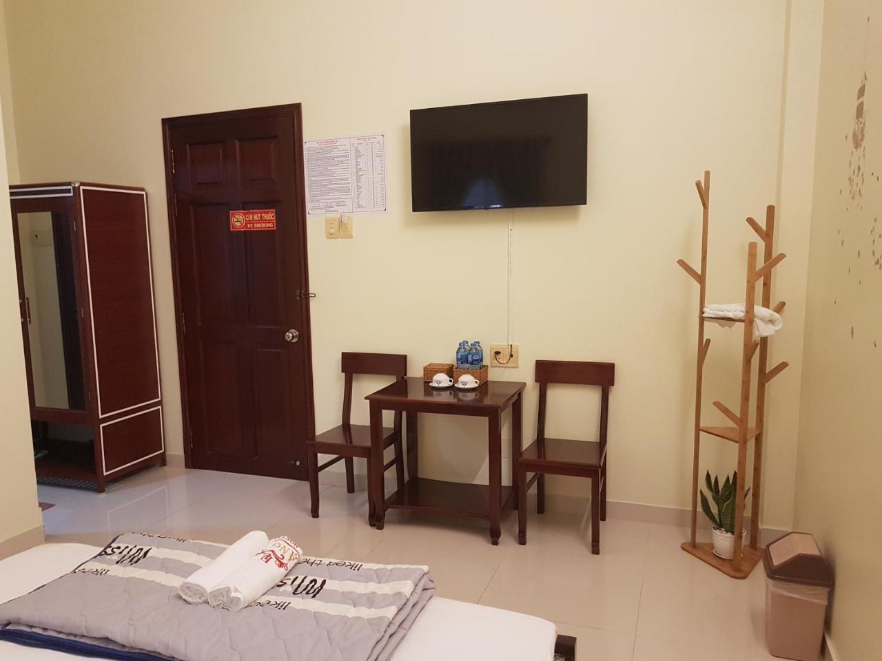 Hostel Dang Loi ホステルダンロイ Chau Doc Exteriér fotografie